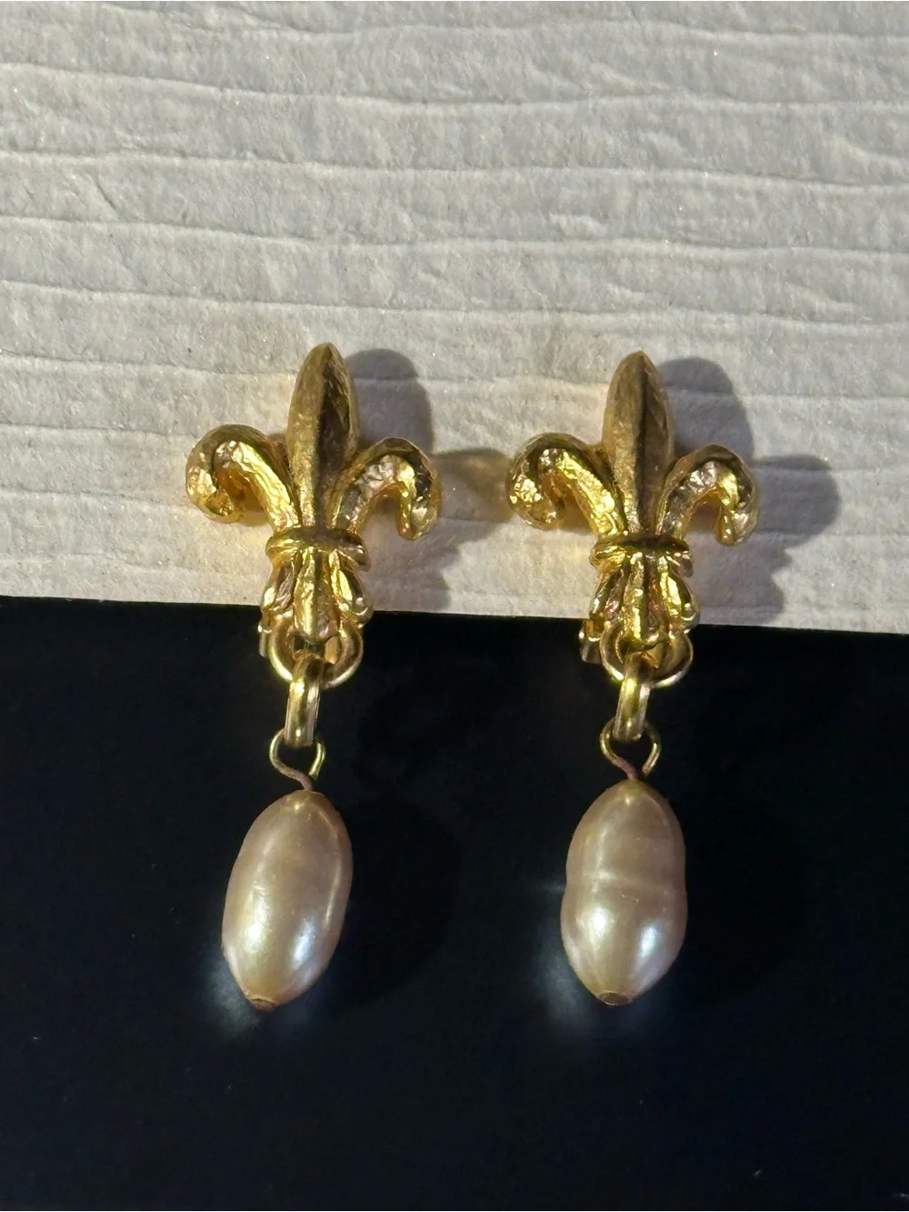 Guy Laroche classy vintage